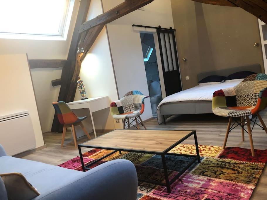 Suite De Charme Au Pied De La Cathedrale Laon Eksteriør billede